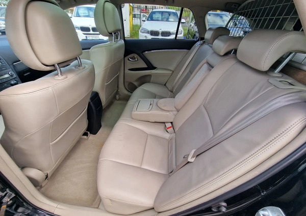 Toyota Avensis cena 24900 przebieg: 332944, rok produkcji 2010 z Szczuczyn małe 254